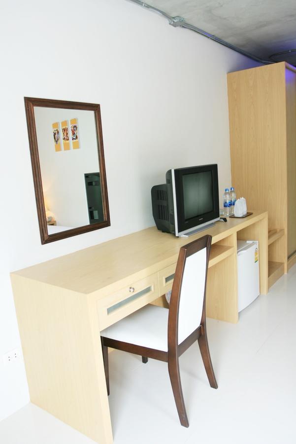 Bansabai Sabaidee Service Apartment Bangkok Exterior photo