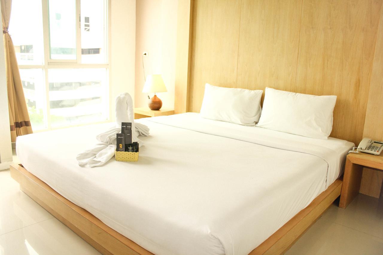 Bansabai Sabaidee Service Apartment Bangkok Exterior photo