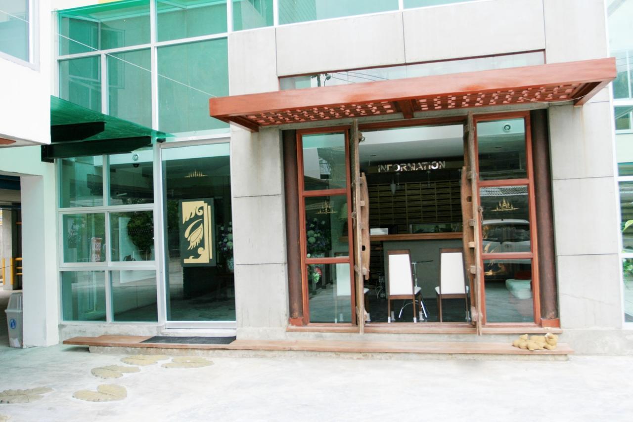 Bansabai Sabaidee Service Apartment Bangkok Exterior photo