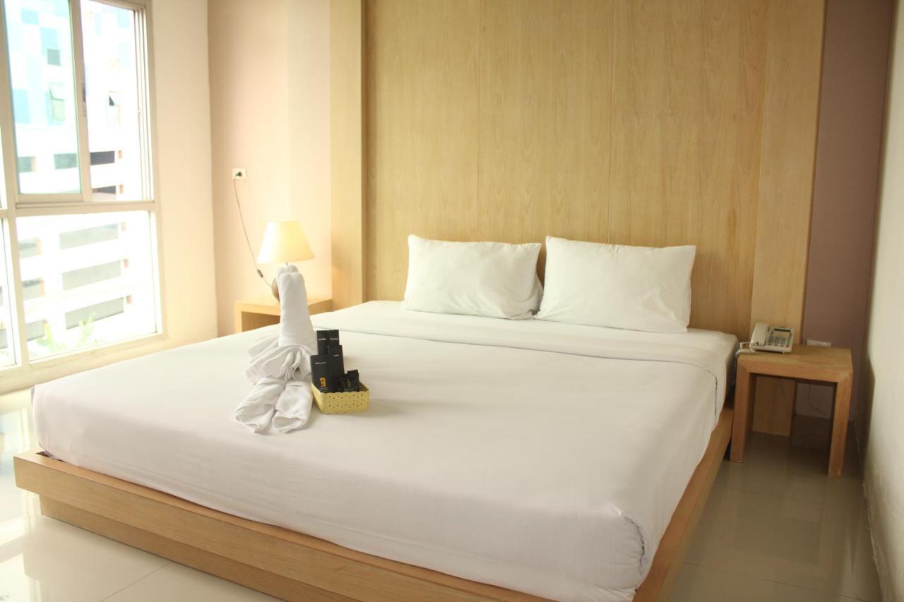 Bansabai Sabaidee Service Apartment Bangkok Exterior photo
