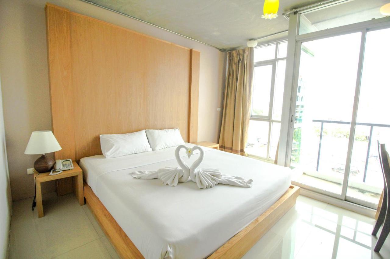 Bansabai Sabaidee Service Apartment Bangkok Exterior photo