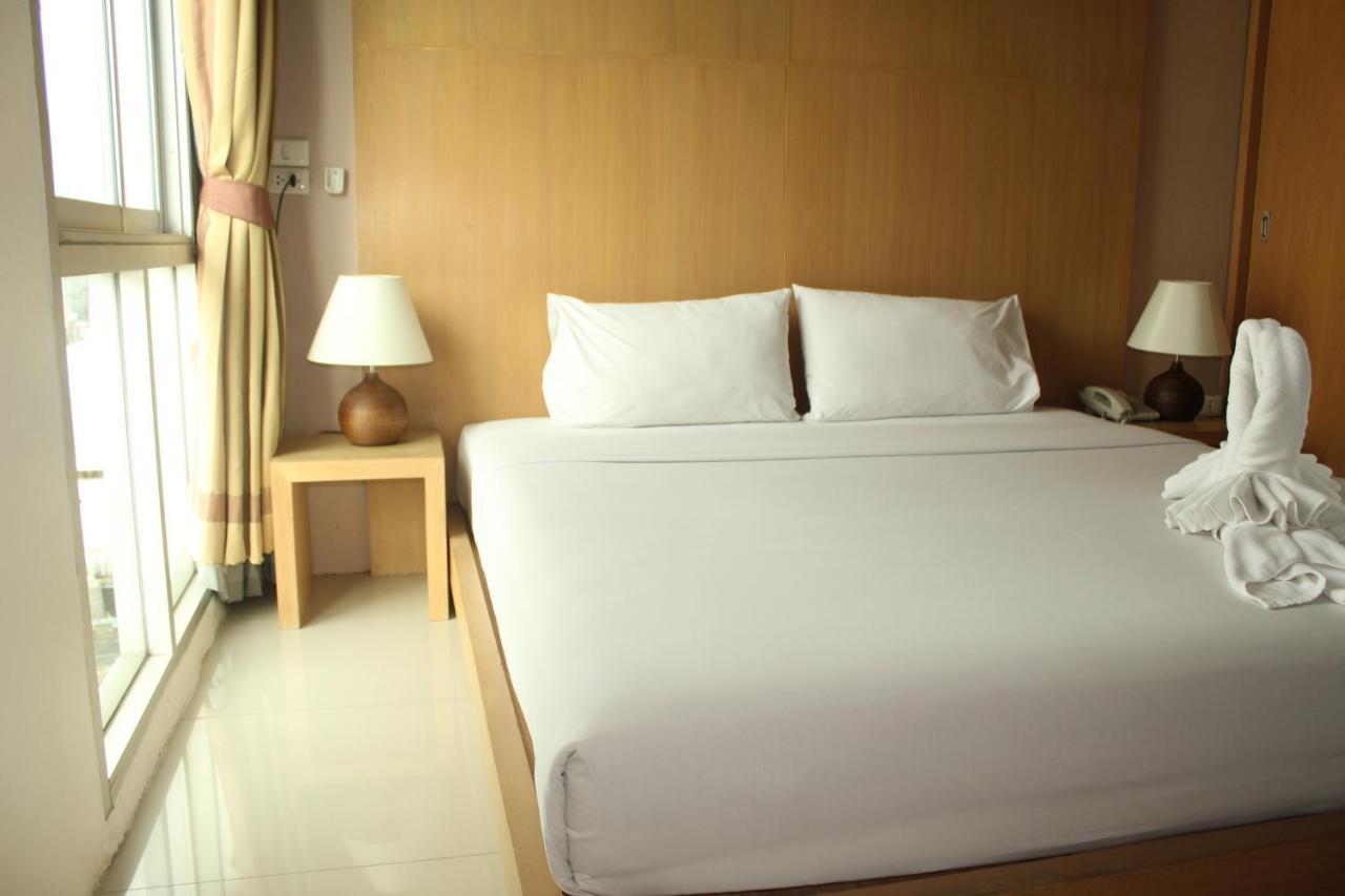 Bansabai Sabaidee Service Apartment Bangkok Exterior photo